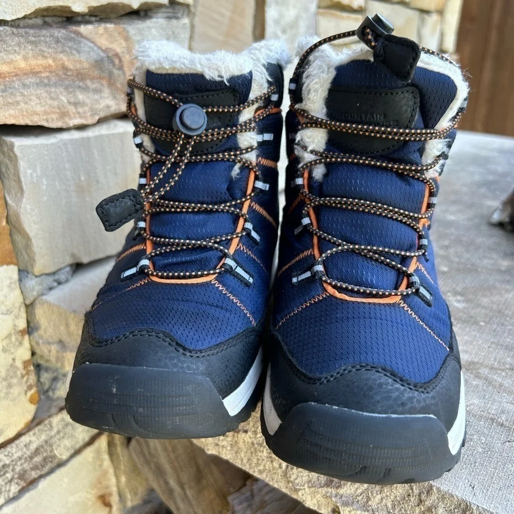 The Comet kids isotherm waterproof navy blue/orange snow boots w/faux furSz-3 k